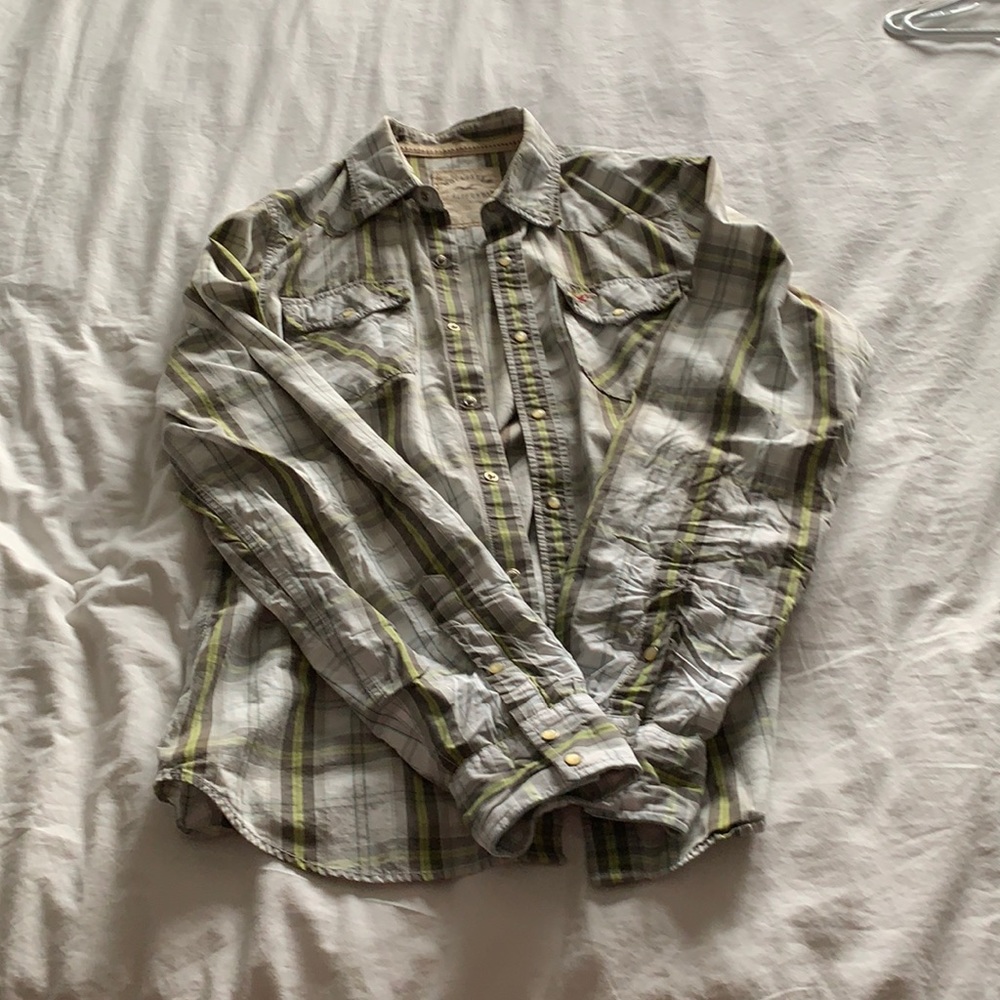 Hollister PLAID Button Up Shirt.